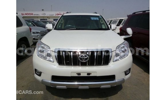 Nunua Imported Toyota Prado Nyeupe Gari ndani ya Import - Dubai nchini Arusha Nunua Imported Toyota Prado Nyeupe Gari ndani ya Import - Dubai nchini Arusha