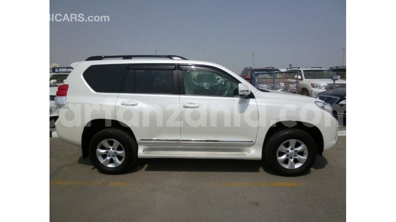 Big with watermark toyota prado arusha import dubai 8510