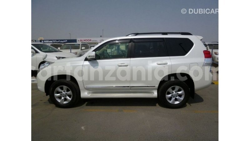 Big with watermark toyota prado arusha import dubai 8510