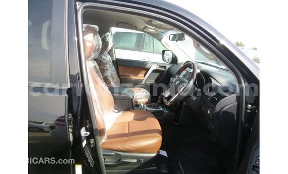 Nunua Imported Toyota Prado Nyeusi Gari ndani ya Import - Dubai nchini Arusha Nunua Imported Toyota Prado Nyeusi Gari ndani ya Import - Dubai nchini Arusha