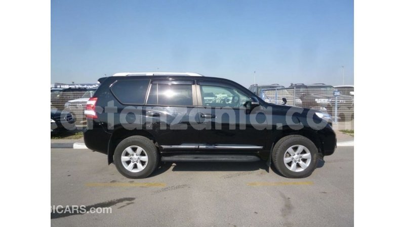 Big with watermark toyota prado arusha import dubai 8514