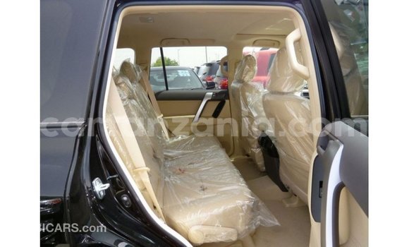 Nunua Imported Toyota Prado Nyeusi Gari ndani ya Import - Dubai nchini Arusha Nunua Imported Toyota Prado Nyeusi Gari ndani ya Import - Dubai nchini Arusha