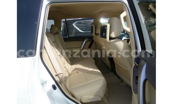 Buy Import Toyota Prado White Car in Import - Dubai in Arusha Buy Import Toyota Prado White Car in Import - Dubai in Arusha