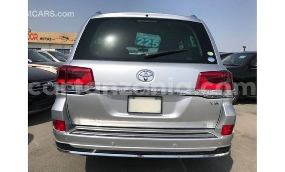 Nunua Imported Toyota Land Cruiser Nyingine Gari ndani ya Import - Dubai nchini Arusha Nunua Imported Toyota Land Cruiser Nyingine Gari ndani ya Import - Dubai nchini Arusha