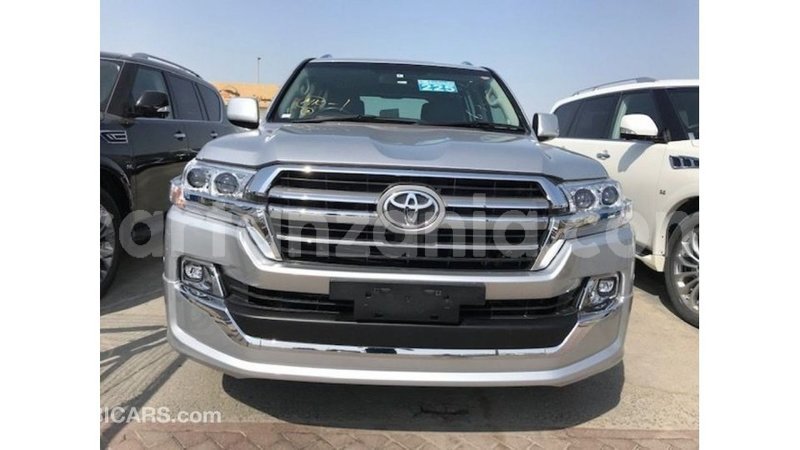 Big with watermark toyota land cruiser arusha import dubai 8521