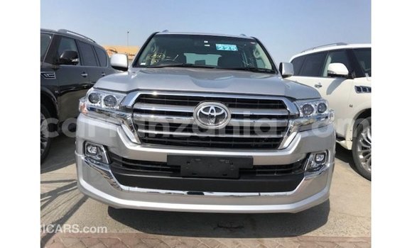 Nunua Imported Toyota Land Cruiser Nyingine Gari ndani ya Import - Dubai nchini Arusha Nunua Imported Toyota Land Cruiser Nyingine Gari ndani ya Import - Dubai nchini Arusha