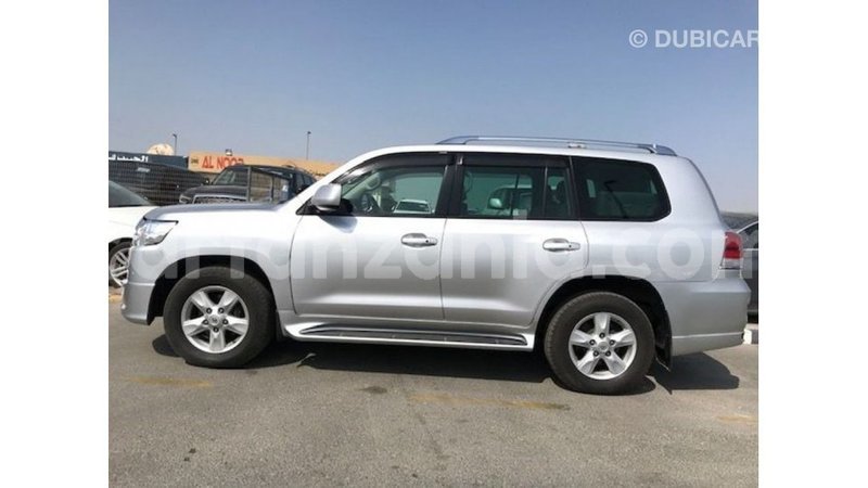 Big with watermark toyota land cruiser arusha import dubai 8521