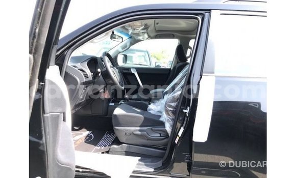 Nunua Imported Toyota Prado Nyeusi Gari ndani ya Import - Dubai nchini Arusha Nunua Imported Toyota Prado Nyeusi Gari ndani ya Import - Dubai nchini Arusha