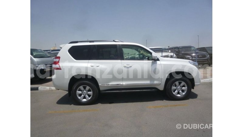 Big with watermark toyota prado arusha import dubai 8526