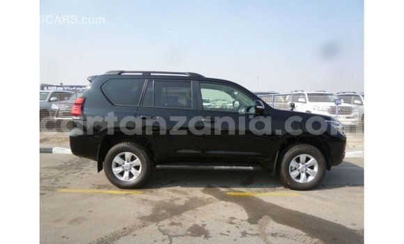 Nunua Imported Toyota Prado Nyeusi Gari ndani ya Import - Dubai nchini Arusha Nunua Imported Toyota Prado Nyeusi Gari ndani ya Import - Dubai nchini Arusha