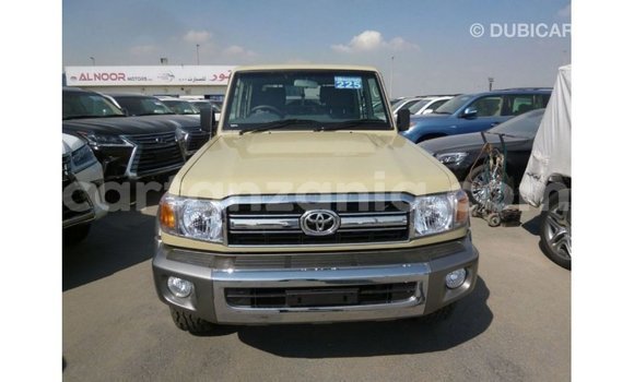 Buy Import Toyota Land Cruiser Beige Car in Import - Dubai in Arusha Buy Import Toyota Land Cruiser Beige Car in Import - Dubai in Arusha