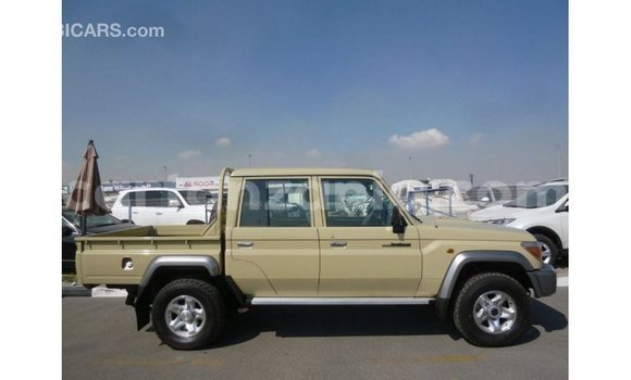 Buy Import Toyota Land Cruiser Beige Car in Import - Dubai in Arusha Buy Import Toyota Land Cruiser Beige Car in Import - Dubai in Arusha