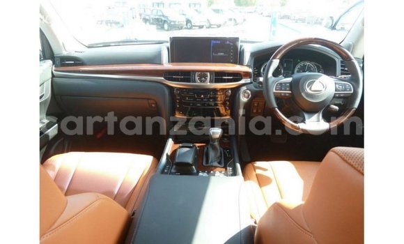 Nunua Imported Lexus LX Nyeupe Gari ndani ya Import - Dubai nchini Arusha Nunua Imported Lexus LX Nyeupe Gari ndani ya Import - Dubai nchini Arusha