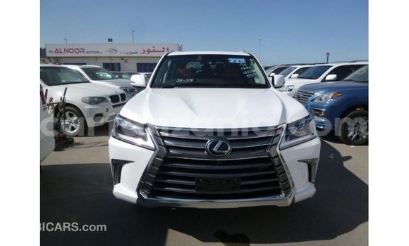 Nunua Imported Lexus LX Nyeupe Gari ndani ya Import - Dubai nchini Arusha Nunua Imported Lexus LX Nyeupe Gari ndani ya Import - Dubai nchini Arusha