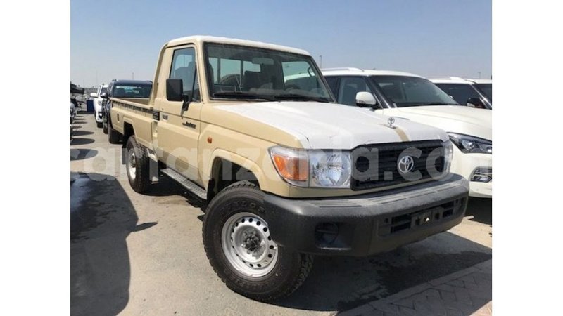 Big with watermark toyota land cruiser arusha import dubai 8532