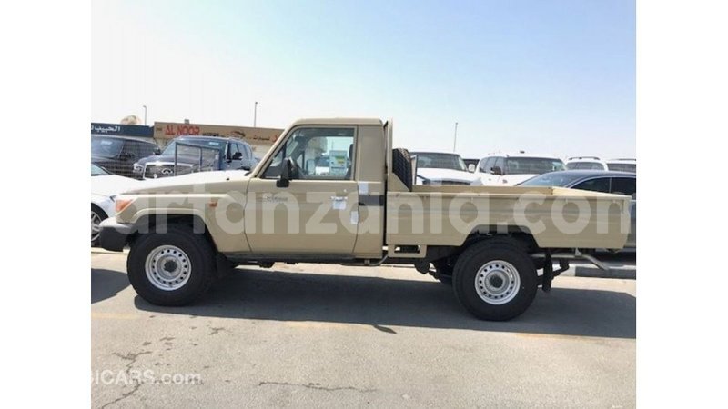 Big with watermark toyota land cruiser arusha import dubai 8532