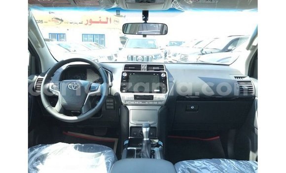 Nunua Imported Toyota Prado Nyeusi Gari ndani ya Import - Dubai nchini Arusha Nunua Imported Toyota Prado Nyeusi Gari ndani ya Import - Dubai nchini Arusha