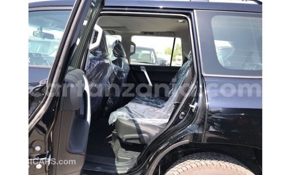 Nunua Imported Toyota Prado Nyeusi Gari ndani ya Import - Dubai nchini Arusha Nunua Imported Toyota Prado Nyeusi Gari ndani ya Import - Dubai nchini Arusha