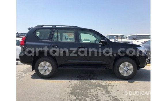 Nunua Imported Toyota Prado Nyeusi Gari ndani ya Import - Dubai nchini Arusha Nunua Imported Toyota Prado Nyeusi Gari ndani ya Import - Dubai nchini Arusha