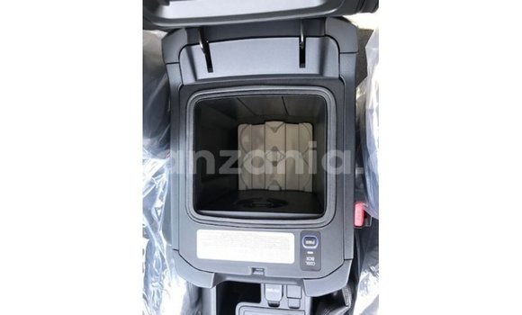 Nunua Imported Toyota Prado Nyeusi Gari ndani ya Import - Dubai nchini Arusha Nunua Imported Toyota Prado Nyeusi Gari ndani ya Import - Dubai nchini Arusha