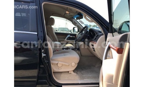 Buy Import Toyota Land Cruiser Black Car in Import - Dubai in Arusha Buy Import Toyota Land Cruiser Black Car in Import - Dubai in Arusha