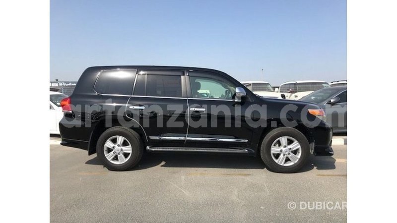 Big with watermark toyota land cruiser arusha import dubai 8536