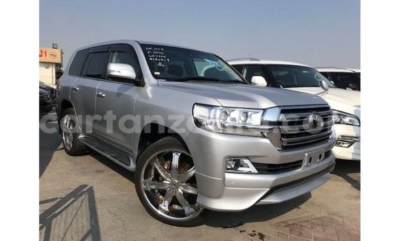 Buy Import Toyota Land Cruiser Other Car in Import - Dubai in Arusha Buy Import Toyota Land Cruiser Other Car in Import - Dubai in Arusha