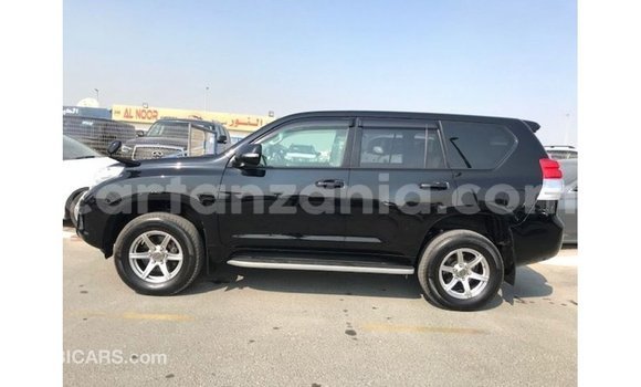 Nunua Imported Toyota Prado Nyeusi Gari ndani ya Import - Dubai nchini Arusha Nunua Imported Toyota Prado Nyeusi Gari ndani ya Import - Dubai nchini Arusha