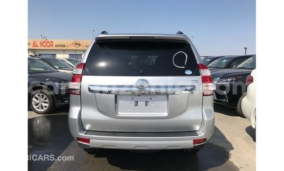 Nunua Imported Toyota Prado Nyingine Gari ndani ya Import - Dubai nchini Arusha Nunua Imported Toyota Prado Nyingine Gari ndani ya Import - Dubai nchini Arusha