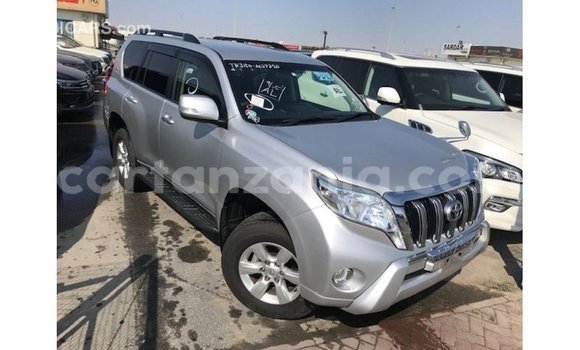 Nunua Imported Toyota Prado Nyingine Gari ndani ya Import - Dubai nchini Arusha Nunua Imported Toyota Prado Nyingine Gari ndani ya Import - Dubai nchini Arusha