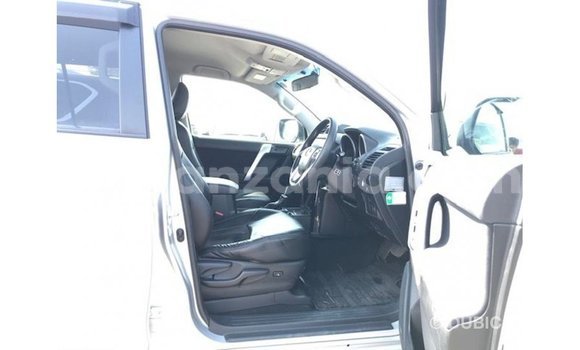 Nunua Imported Toyota Prado Nyingine Gari ndani ya Import - Dubai nchini Arusha Nunua Imported Toyota Prado Nyingine Gari ndani ya Import - Dubai nchini Arusha