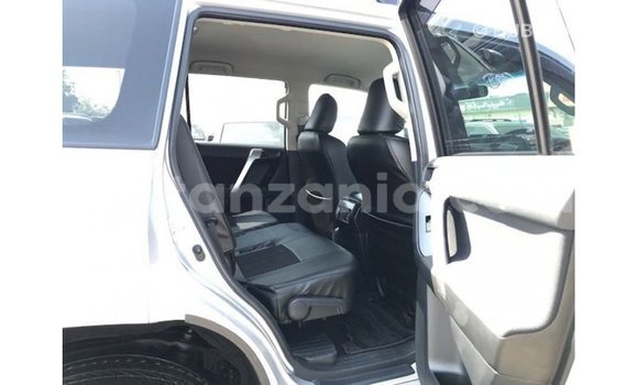 Nunua Imported Toyota Prado Nyingine Gari ndani ya Import - Dubai nchini Arusha Nunua Imported Toyota Prado Nyingine Gari ndani ya Import - Dubai nchini Arusha
