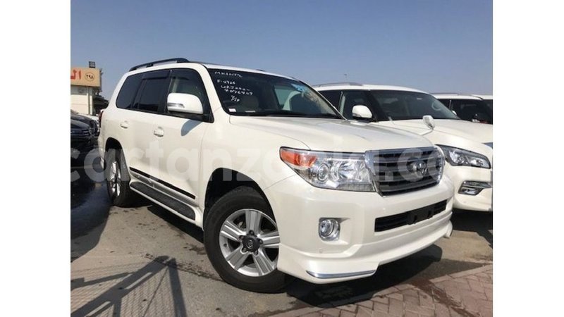 Big with watermark toyota land cruiser arusha import dubai 8543