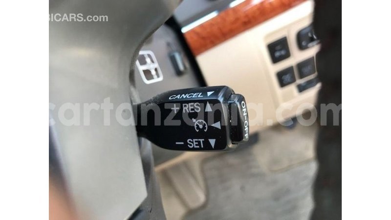 Big with watermark toyota land cruiser arusha import dubai 8543