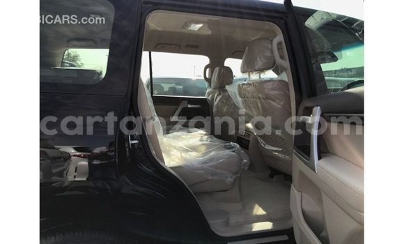 Buy Import Toyota Land Cruiser Black Car in Import - Dubai in Arusha Buy Import Toyota Land Cruiser Black Car in Import - Dubai in Arusha