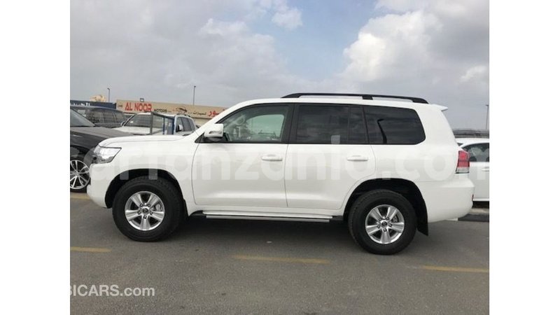 Big with watermark toyota land cruiser arusha import dubai 8546