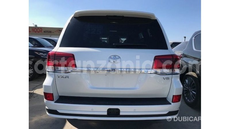 Big with watermark toyota land cruiser arusha import dubai 8547