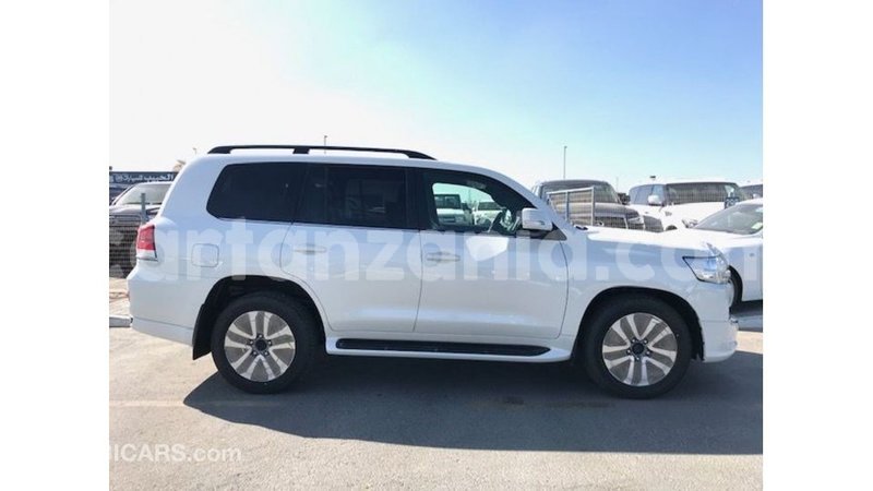 Big with watermark toyota land cruiser arusha import dubai 8547