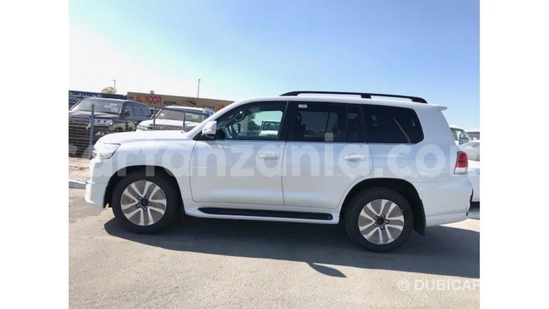 Big with watermark toyota land cruiser arusha import dubai 8547