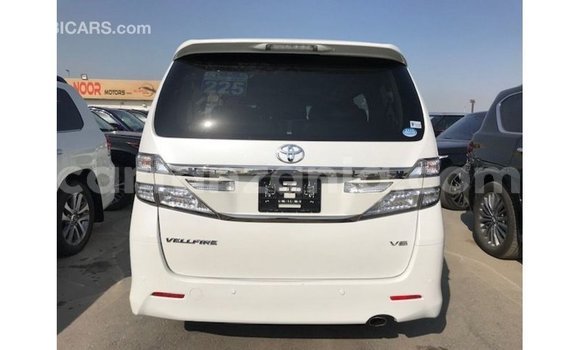 Nunua Imported Toyota Vellfire Nyeupe Gari ndani ya Import - Dubai nchini Arusha Nunua Imported Toyota Vellfire Nyeupe Gari ndani ya Import - Dubai nchini Arusha