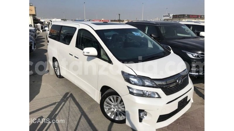 Big with watermark toyota vellfire arusha import dubai 8548