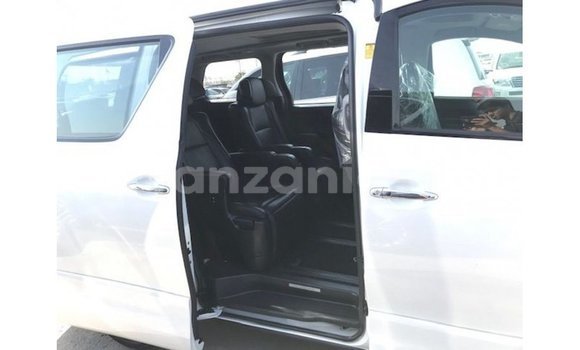 Nunua Imported Toyota Vellfire Nyeupe Gari ndani ya Import - Dubai nchini Arusha Nunua Imported Toyota Vellfire Nyeupe Gari ndani ya Import - Dubai nchini Arusha