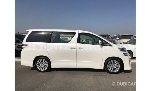 Nunua Imported Toyota Vellfire Nyeupe Gari ndani ya Import - Dubai nchini Arusha Nunua Imported Toyota Vellfire Nyeupe Gari ndani ya Import - Dubai nchini Arusha