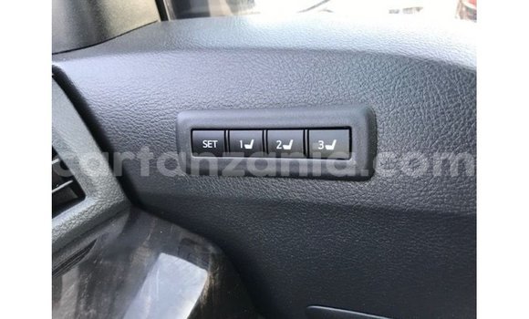 Nunua Imported Toyota Vellfire Nyeupe Gari ndani ya Import - Dubai nchini Arusha Nunua Imported Toyota Vellfire Nyeupe Gari ndani ya Import - Dubai nchini Arusha