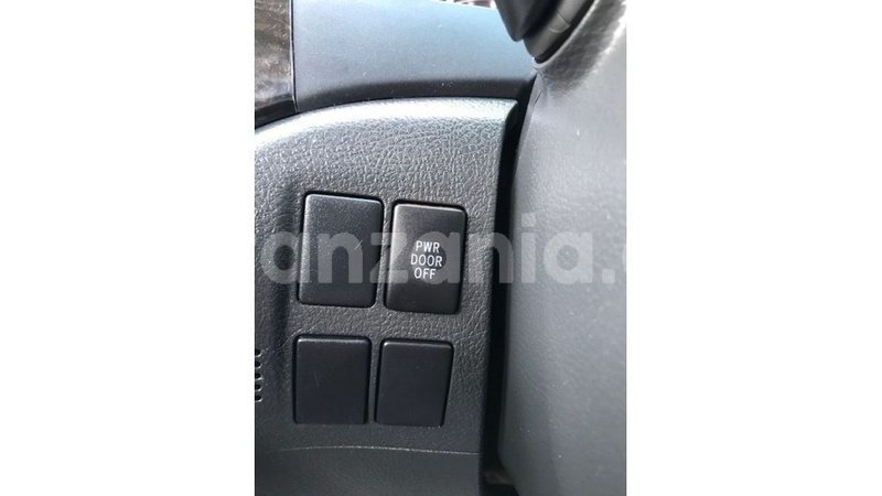 Big with watermark toyota vellfire arusha import dubai 8548