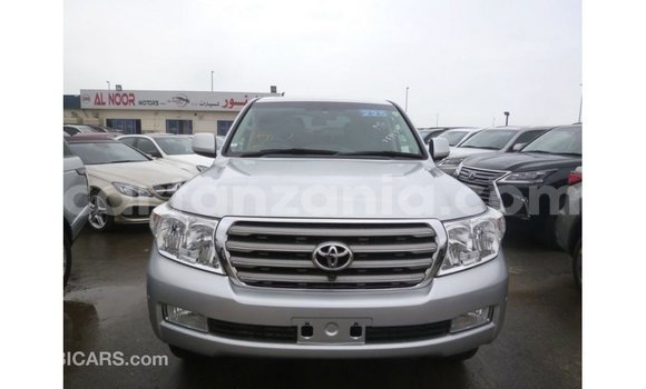 Buy Import Toyota Land Cruiser Other Car in Import - Dubai in Arusha Buy Import Toyota Land Cruiser Other Car in Import - Dubai in Arusha