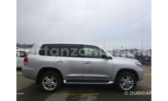 Buy Import Toyota Land Cruiser Other Car in Import - Dubai in Arusha Buy Import Toyota Land Cruiser Other Car in Import - Dubai in Arusha