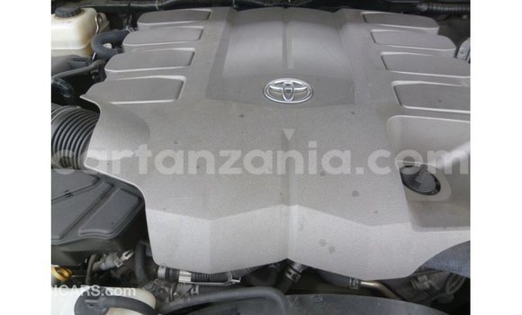 Buy Import Toyota Land Cruiser Other Car in Import - Dubai in Arusha Buy Import Toyota Land Cruiser Other Car in Import - Dubai in Arusha