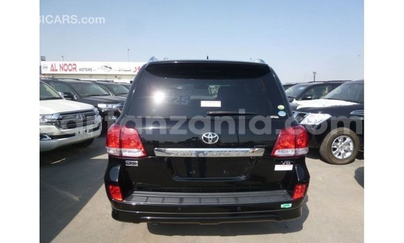 Nunua Imported Toyota Land Cruiser Nyeusi Gari ndani ya Import - Dubai nchini Arusha Nunua Imported Toyota Land Cruiser Nyeusi Gari ndani ya Import - Dubai nchini Arusha