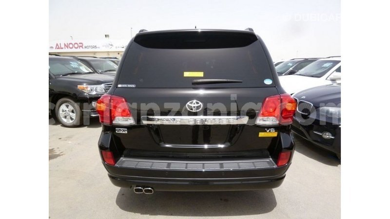 Big with watermark toyota land cruiser arusha import dubai 8553